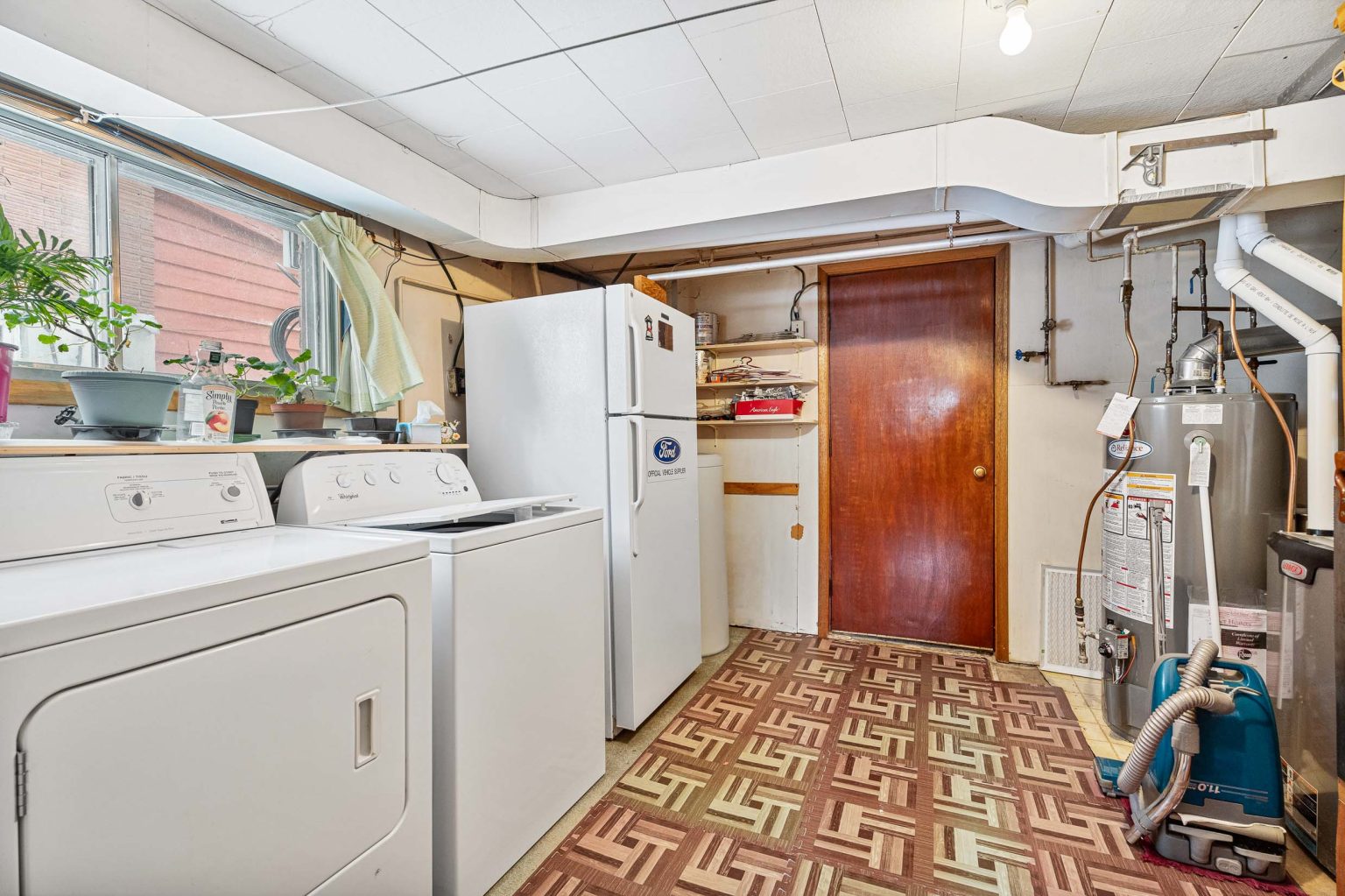 22 Kensington Avenue, Brantford - Presented by Cheryl Vansickle Real Estate