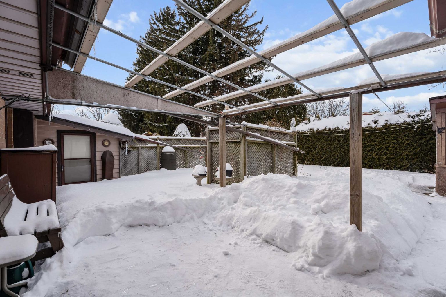 22 Kensington Avenue, Brantford - Presented by Cheryl Vansickle Real Estate