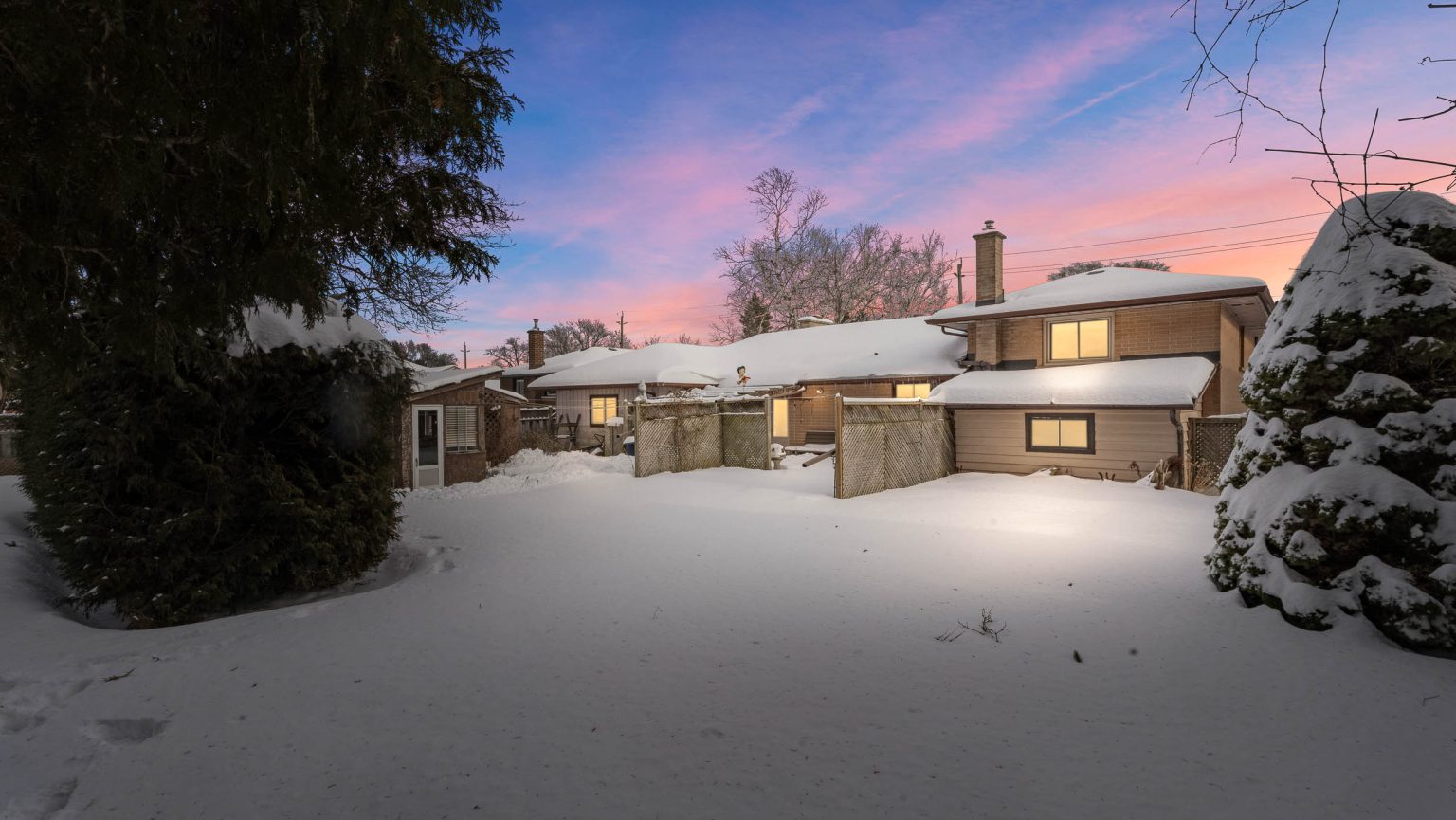 22 Kensington Avenue, Brantford - Presented by Cheryl Vansickle Real Estate