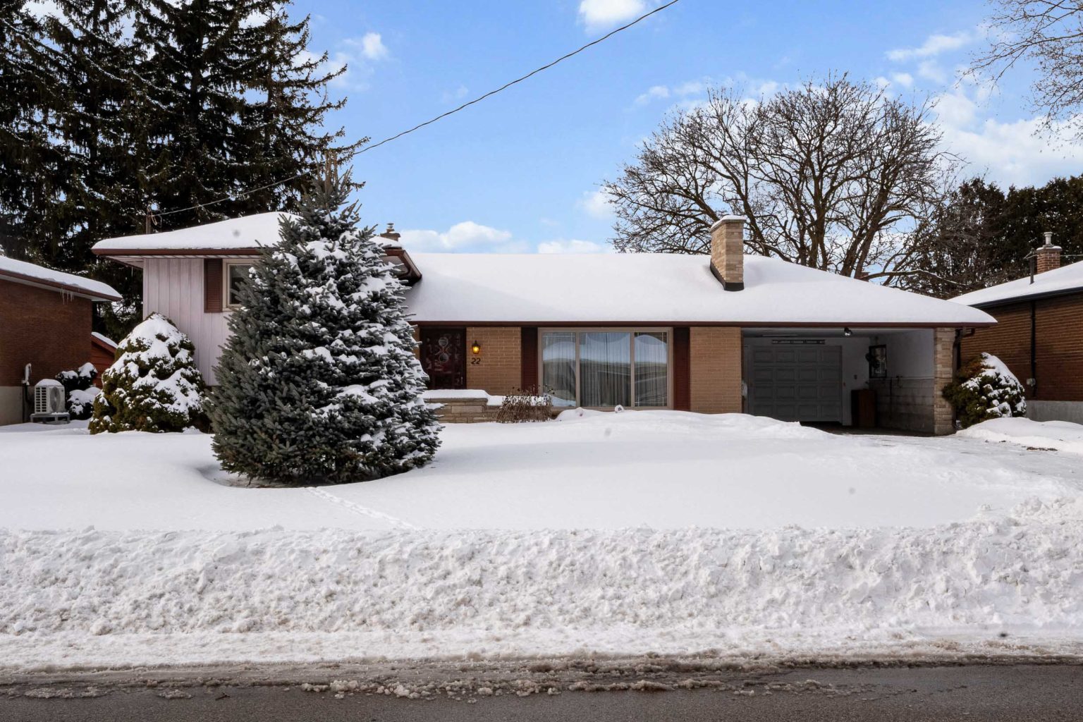 22 Kensington Avenue, Brantford - Presented by Cheryl Vansickle Real Estate