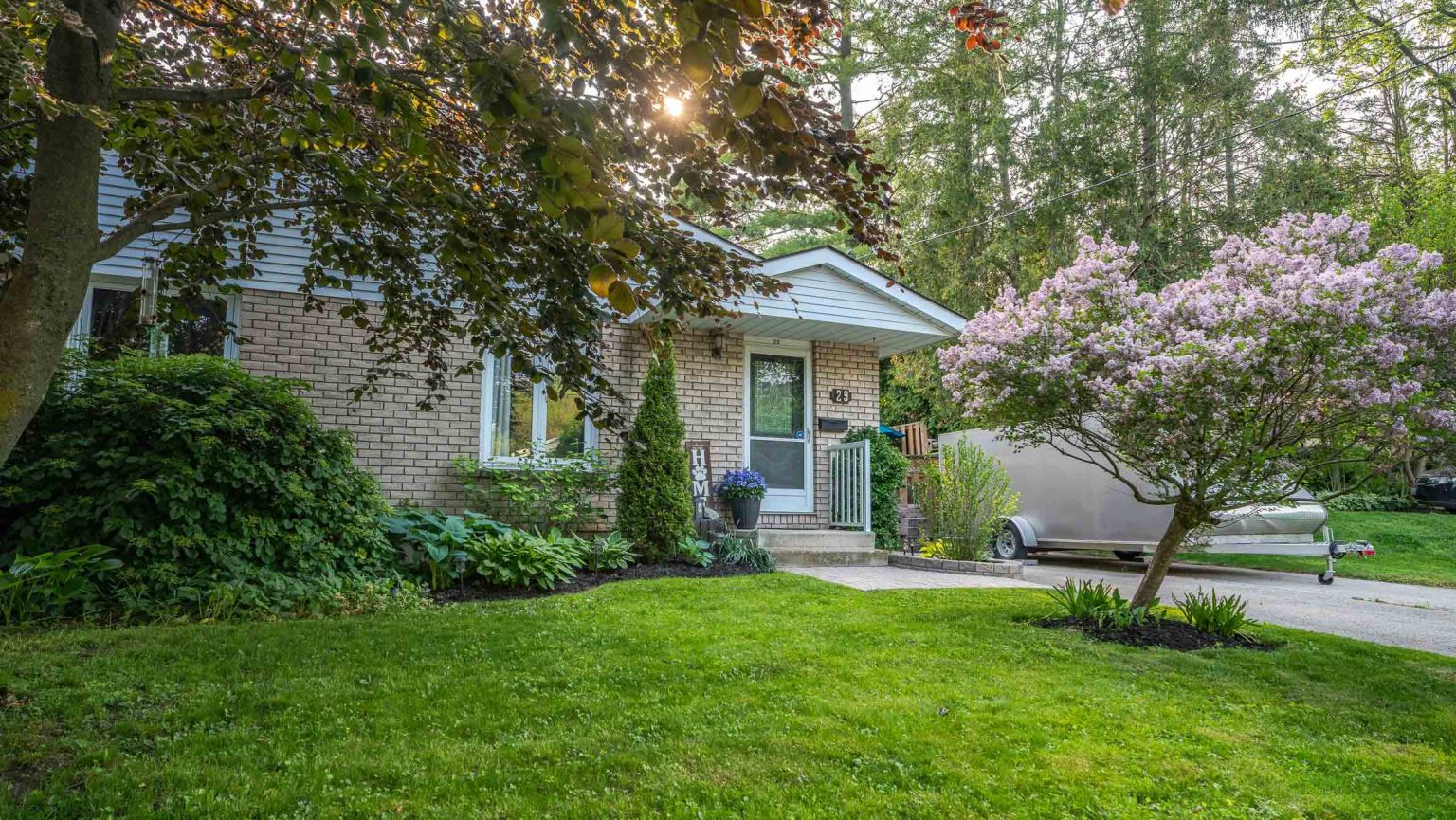 29 Amelia Street, Paris - Presented by Cheryl Vansickle Real Estate