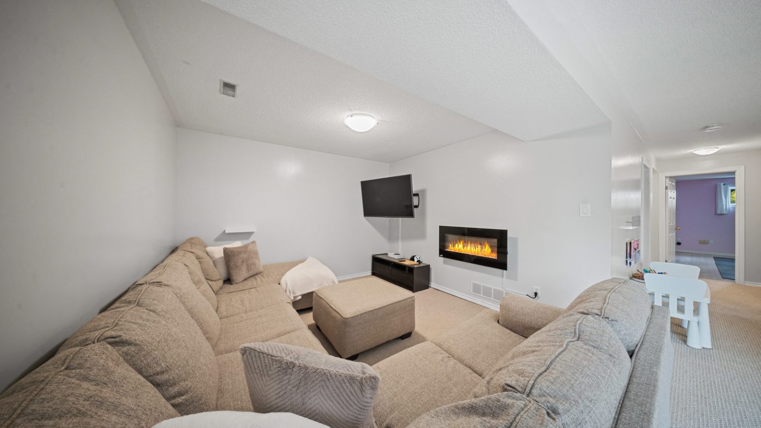 45 Latzer Crescent, Brantford - Presented by Cheryl Vansickle Real Estate