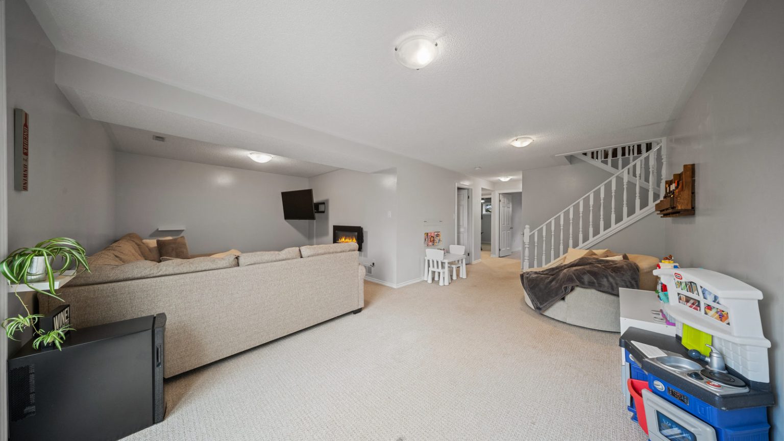 45 Latzer Crescent, Brantford - Presented by Cheryl Vansickle Real Estate