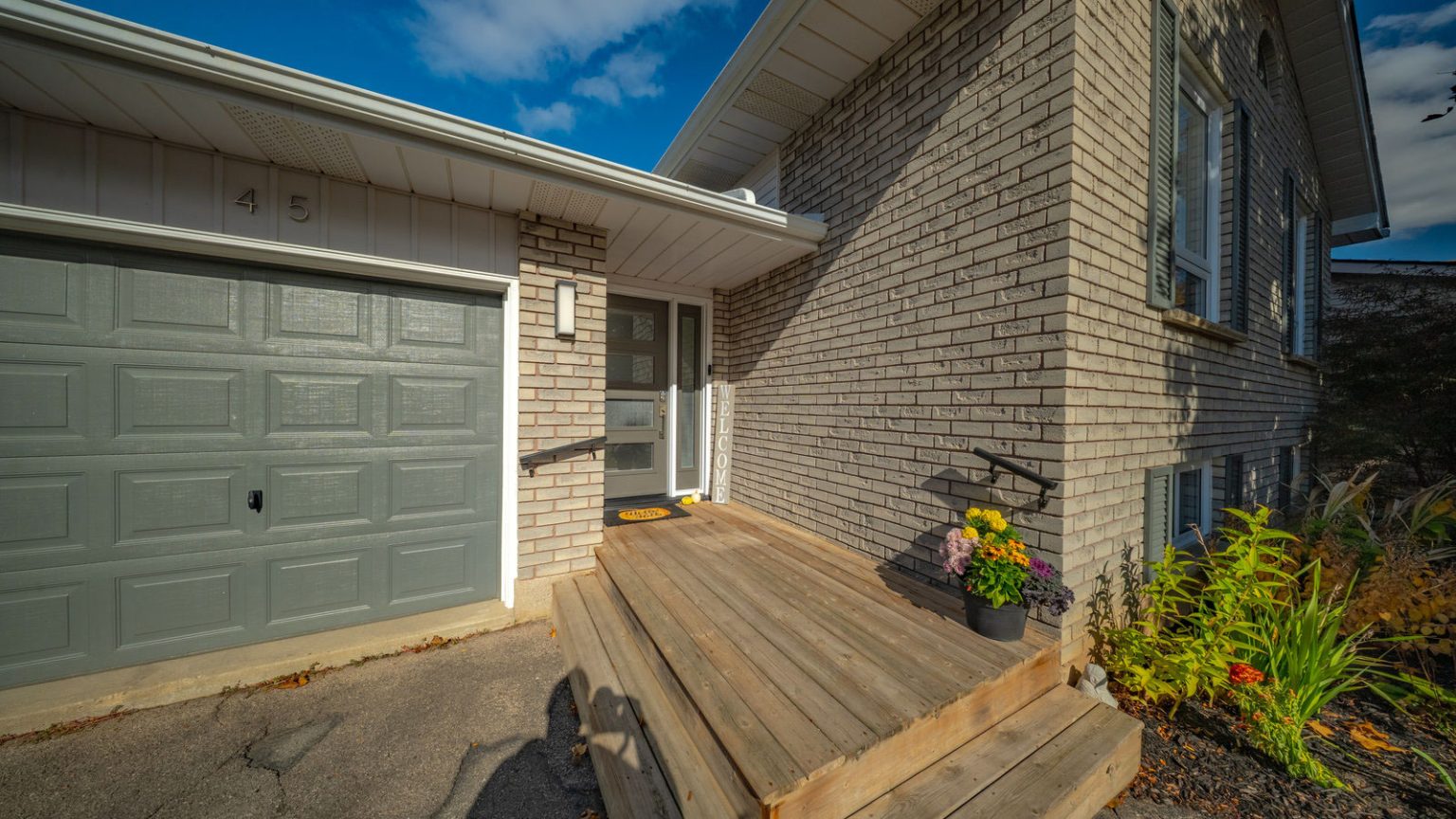45 Latzer Crescent, Brantford - Presented by Cheryl Vansickle Real Estate