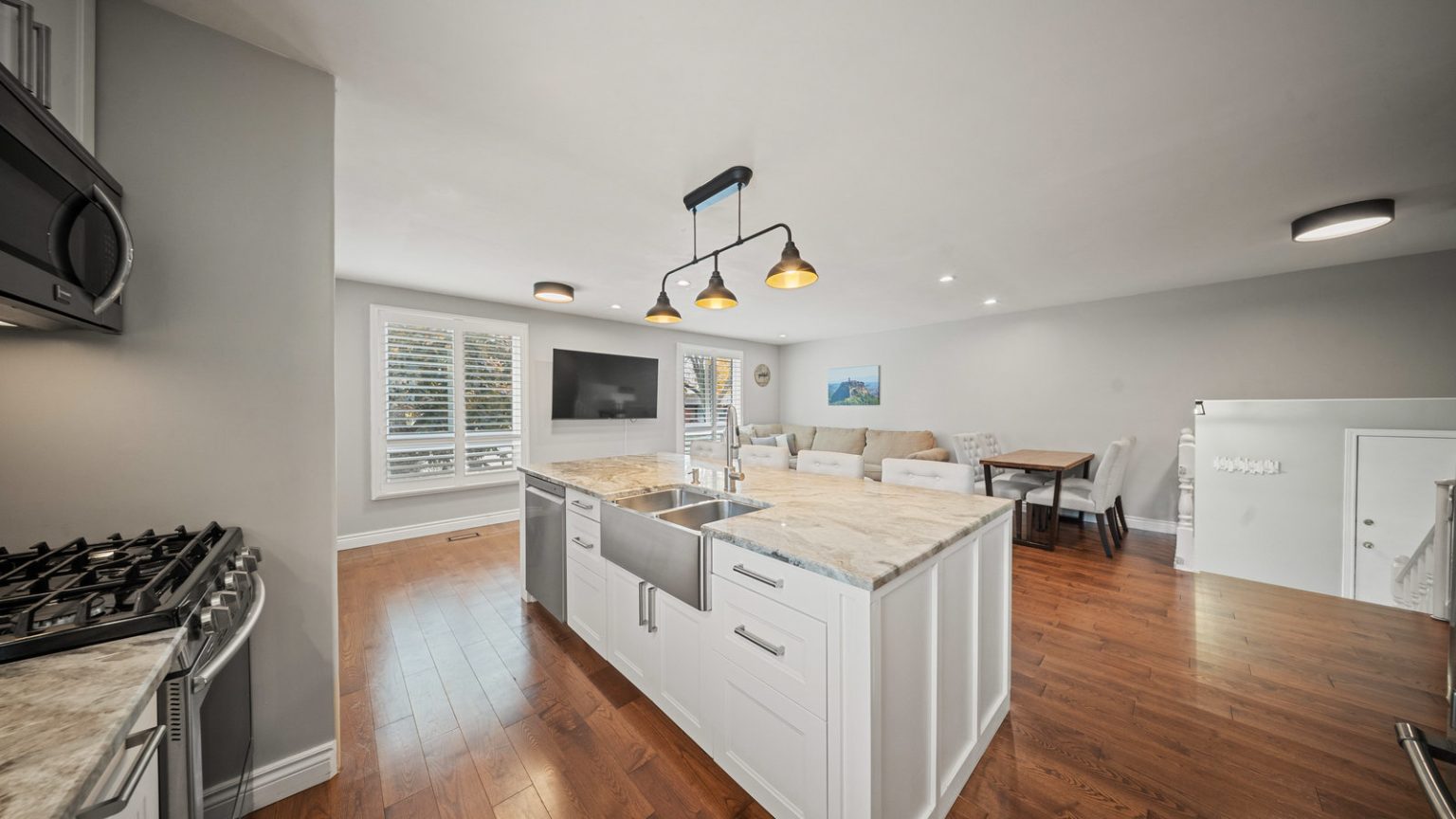 45 Latzer Crescent, Brantford - Presented by Cheryl Vansickle Real Estate