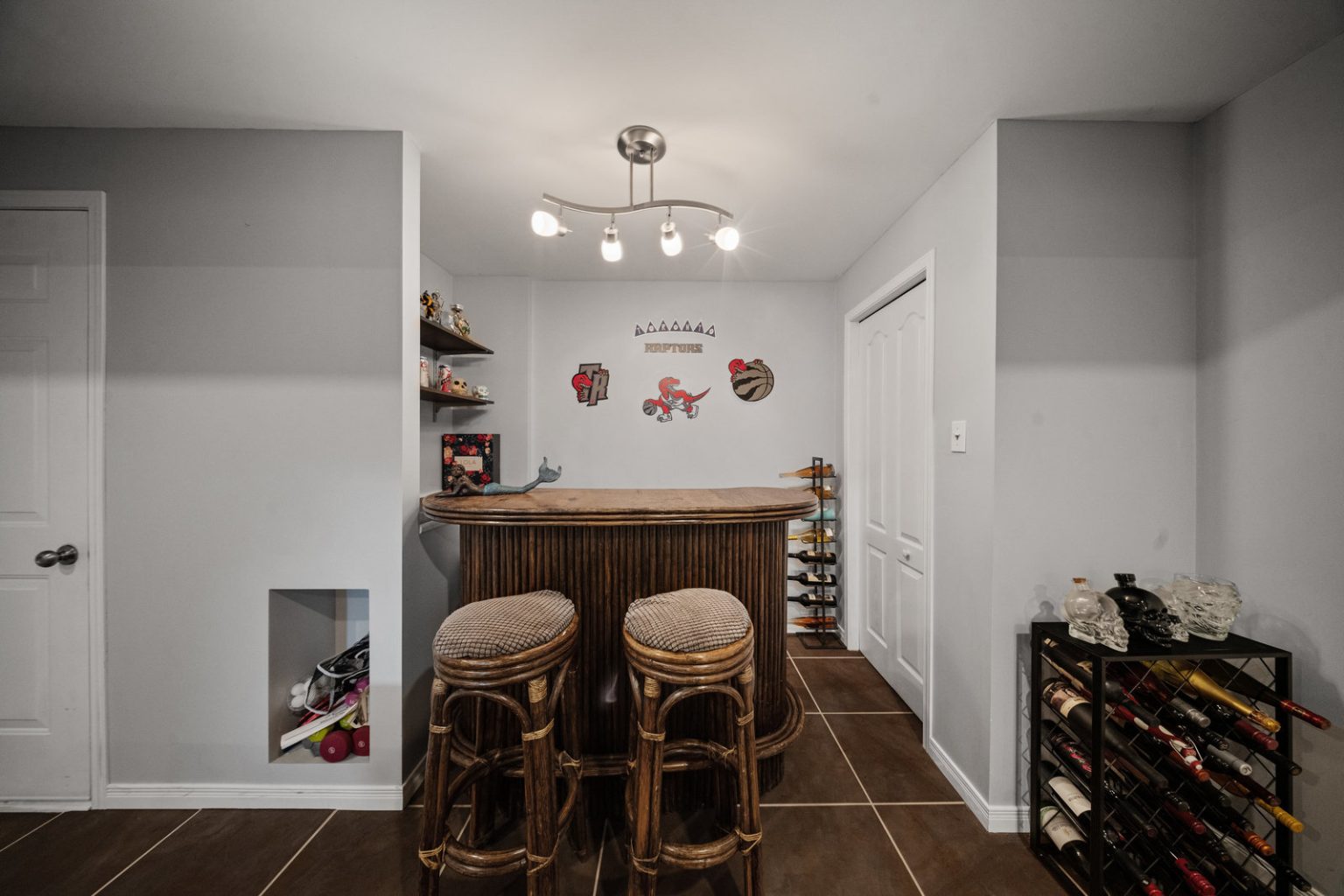 43 Ildewilde Lane, Hamilton - Presented by Cheryl Vansickle Real Estate