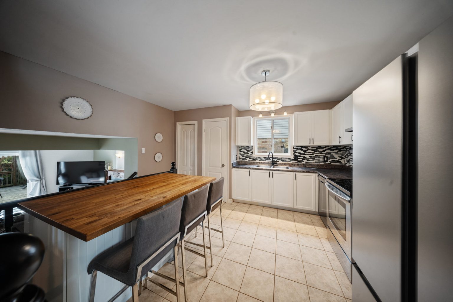 43 Ildewilde Lane, Hamilton - Presented by Cheryl Vansickle Real Estate