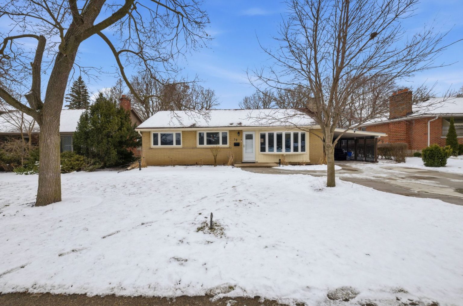 19 Hiram Road, Paris - Presented by Cheryl Vansickle Real Estate