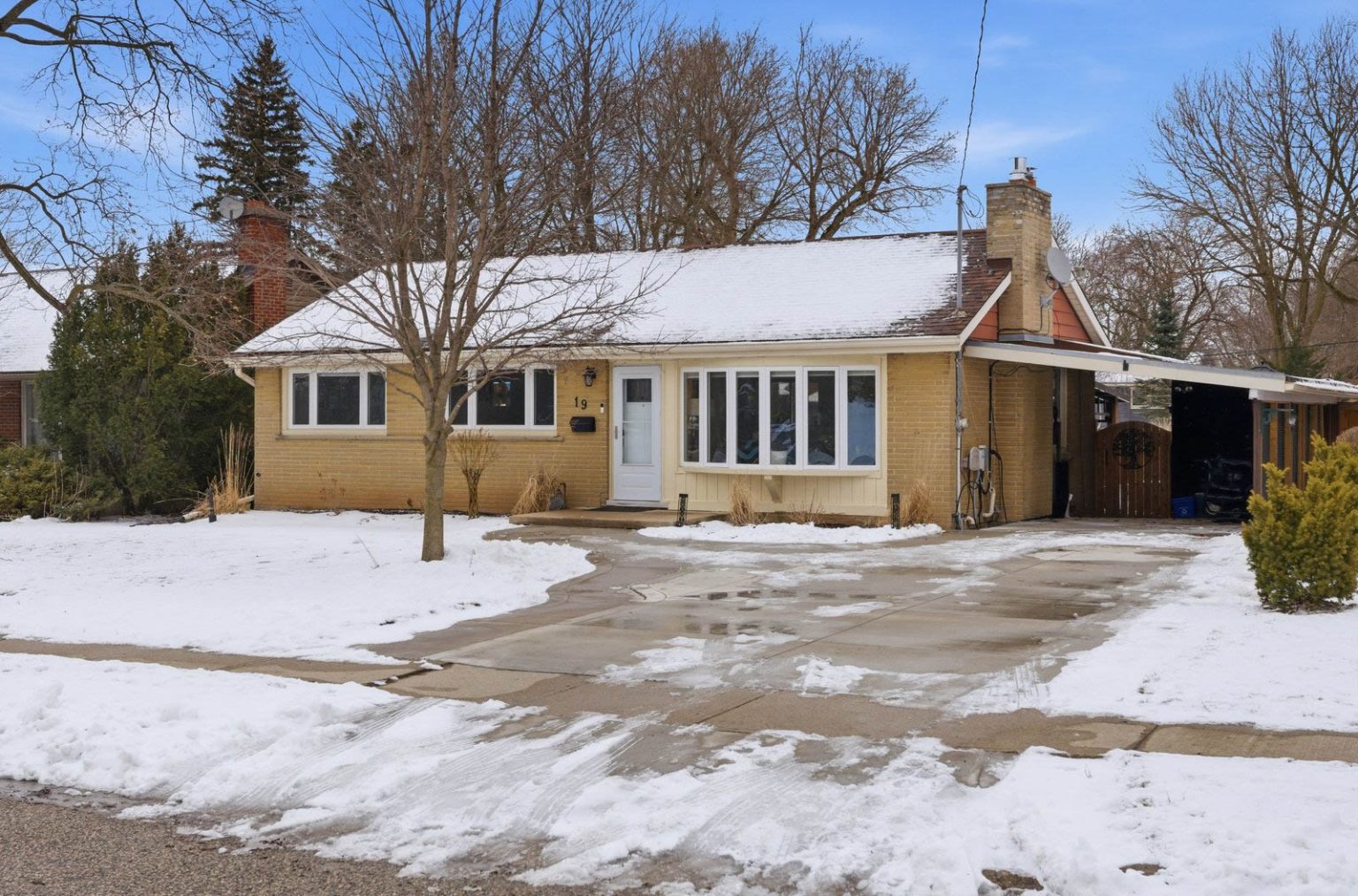 19 Hiram Road, Paris - Presented by Cheryl Vansickle Real Estate