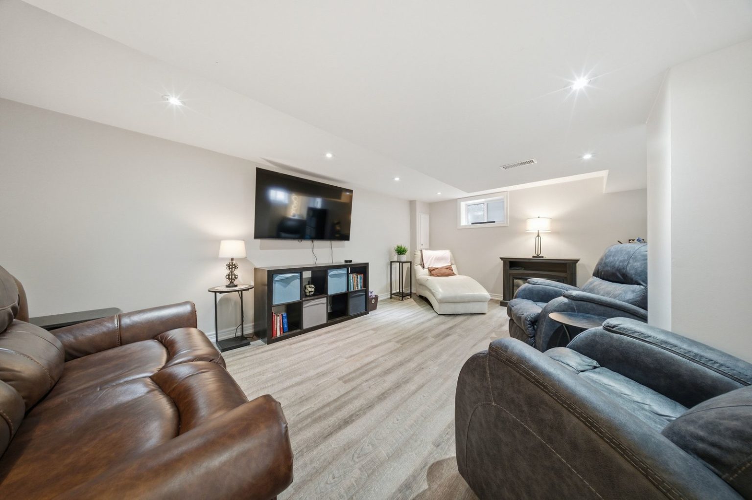 19 Hiram Road, Paris - Presented by Cheryl Vansickle Real Estate