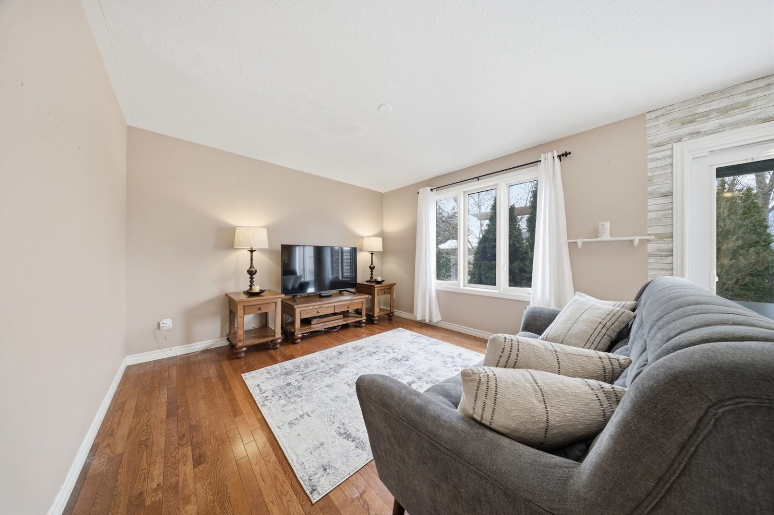 40 Mission Road, Brantford - Presented by Cheryl Vansickle Real Estate