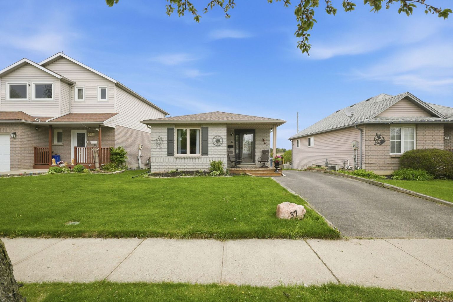 37 Anastasia Crescent, Brantford - Presented by Cheryl Vansickle Real Estate