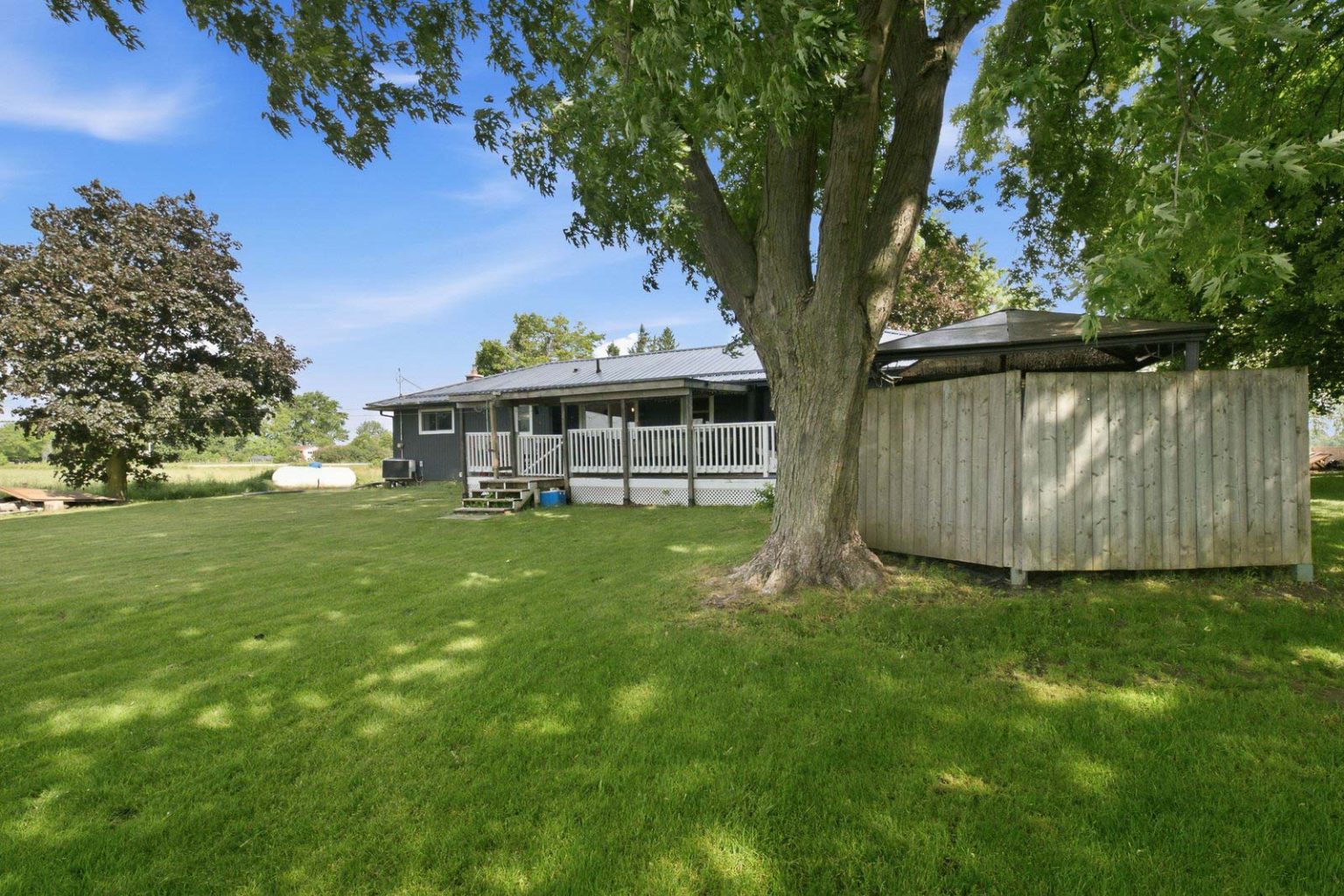 1940 Thompson Road East, Waterford - Presented by Cheryl Vansickle Real Estate