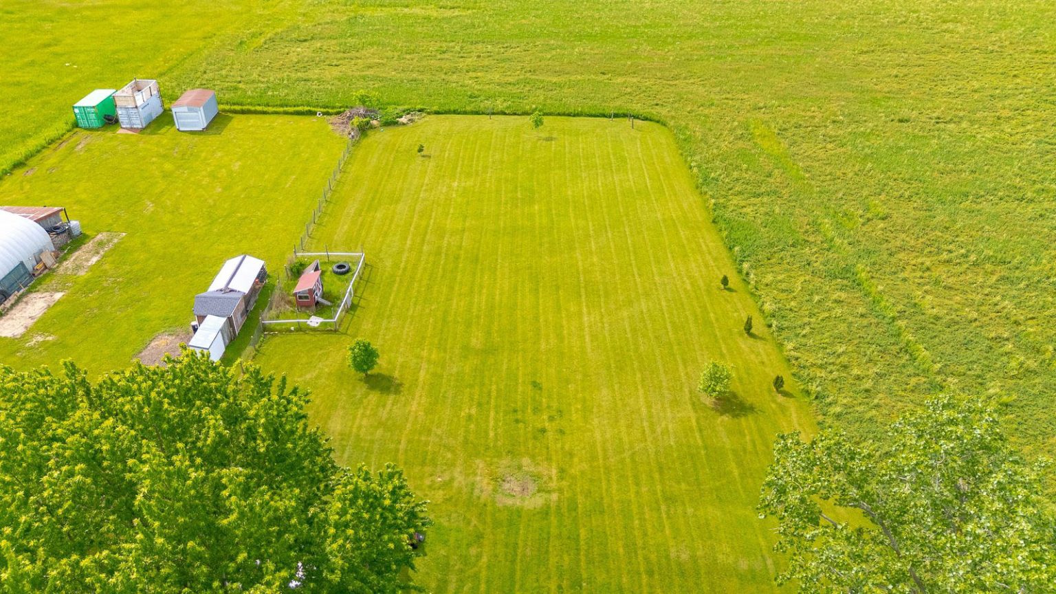 1940 Thompson Road East, Waterford - Presented by Cheryl Vansickle Real Estate