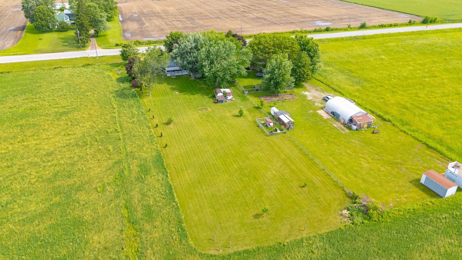 1940 Thompson Road East, Waterford - Presented by Cheryl Vansickle Real Estate
